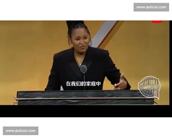 玛雅 - 摩尔:以爱为盾,品质铺就冠军路 玛雅 - 摩尔:以爱为盾,品质铺就冠军路
