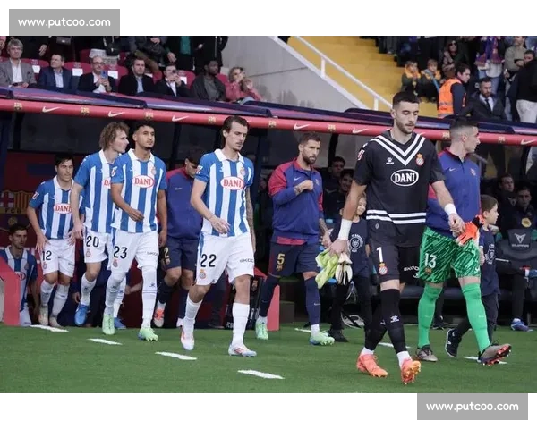 巴萨迎战阿拉维斯争夺西甲关键三分比赛前瞻解析战术走势与球星对决看点